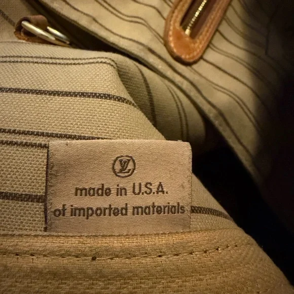 Louis Vuitton Monogram Canvas Tote in Brown - Picture 4 of 5